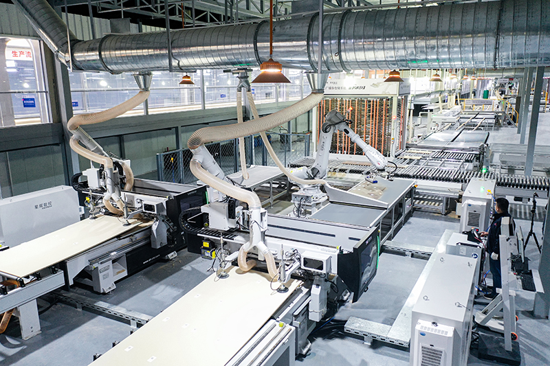ถ่ายทอดสดการผลิตอัจฉริยะ CNC ของ GoldenHome